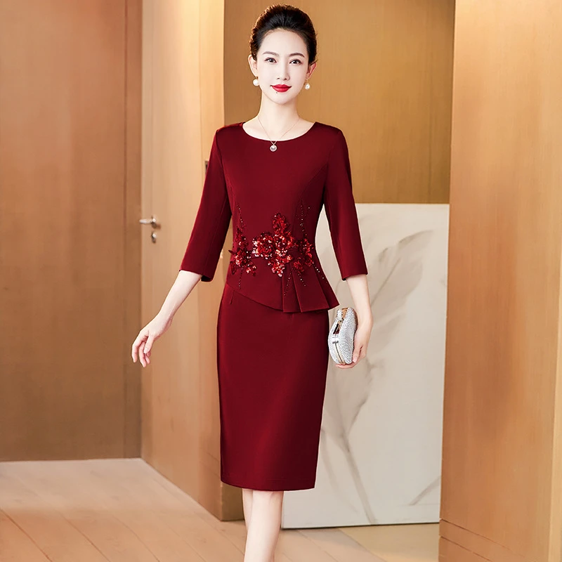 2023年春秋新款妈妈装连衣裙遮肚假两件喜婆婆高贵优雅婚宴礼服裙