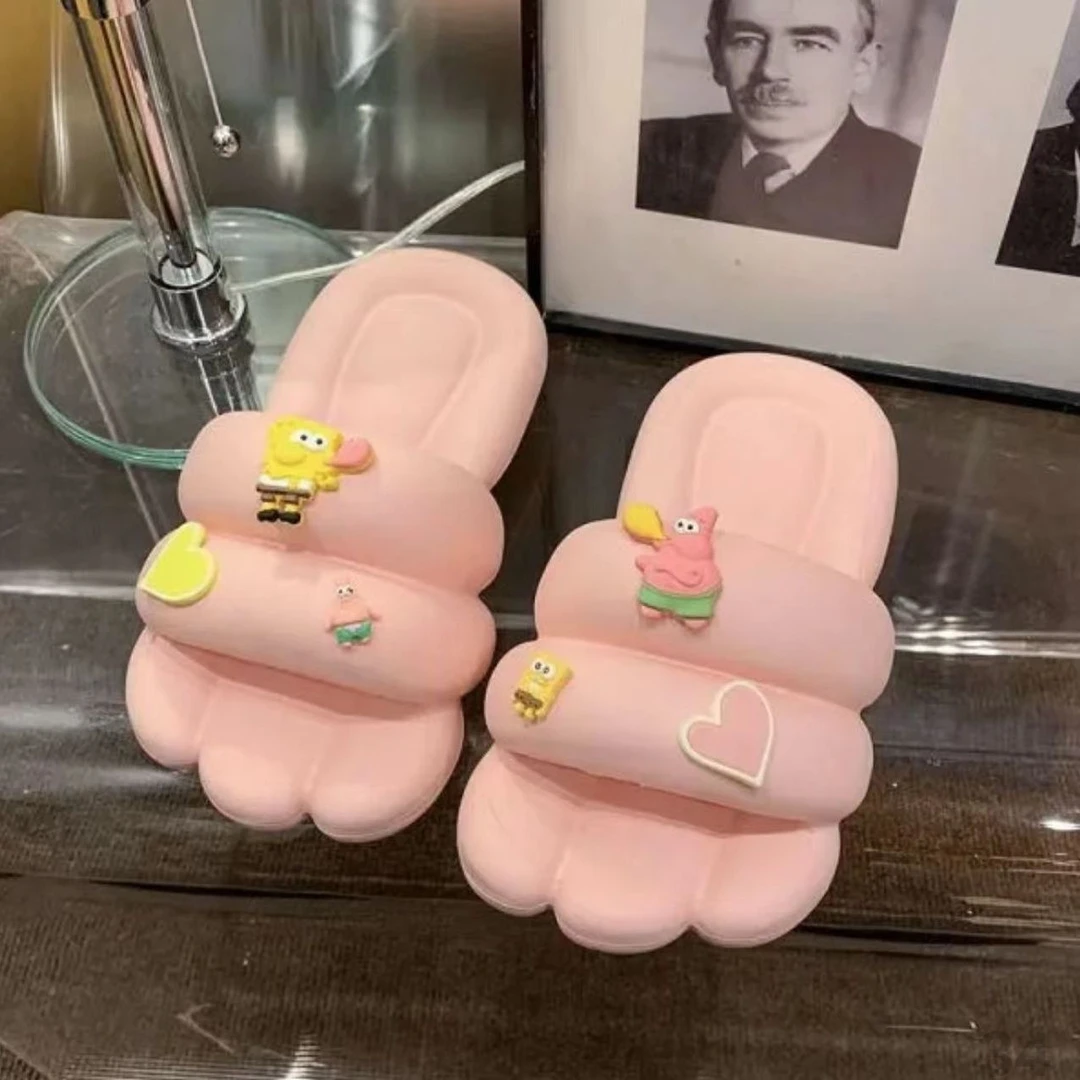 2023新款踩屎感凉拖鞋女可爱卡通舒适休闲外穿软底居家防滑一字拖