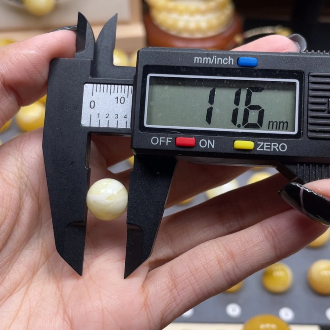 【闪购商品】琥珀珠宝奇石未镶嵌?*。