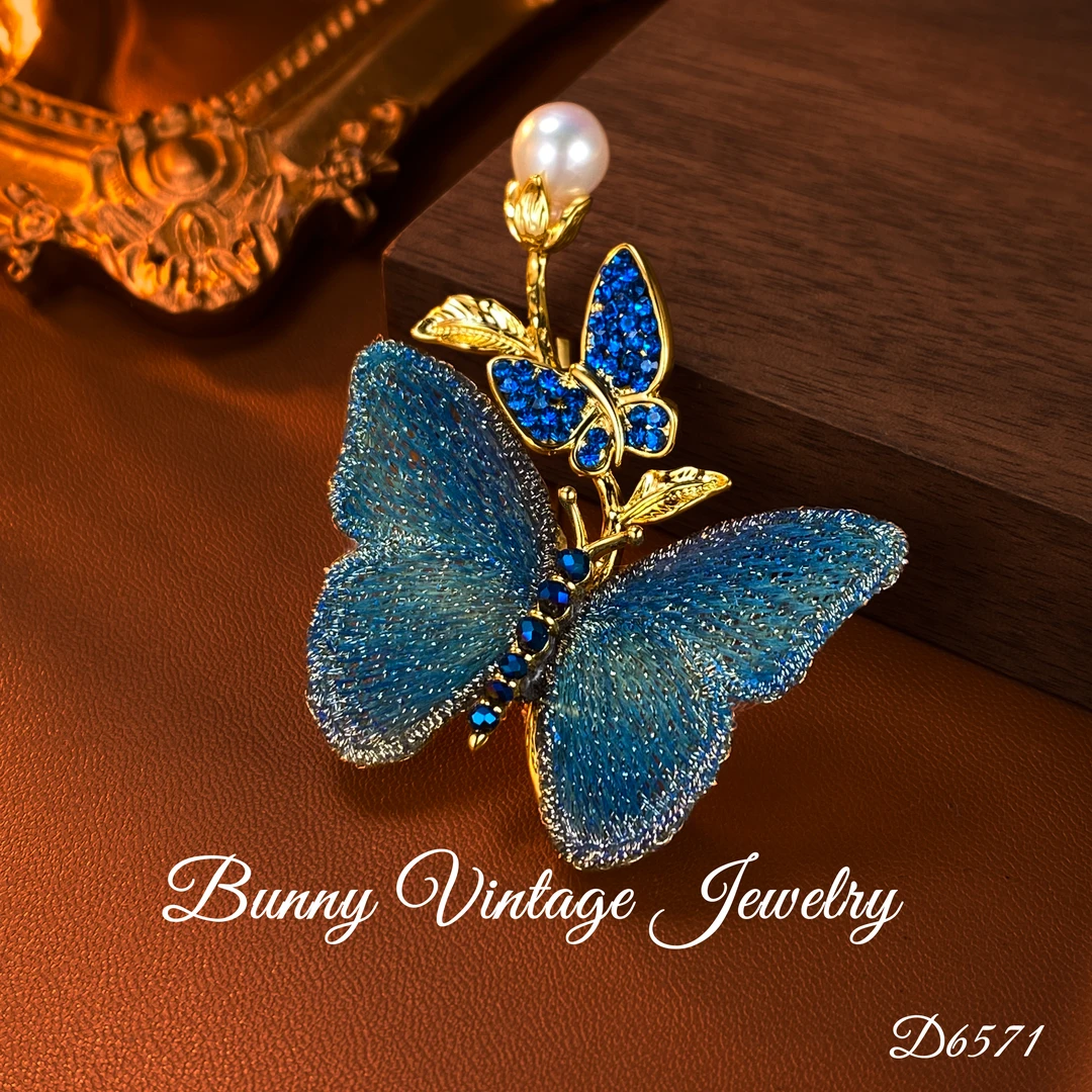 D0187  比利时★【 QUEEN】Belgium 亨德里克斯 胸针