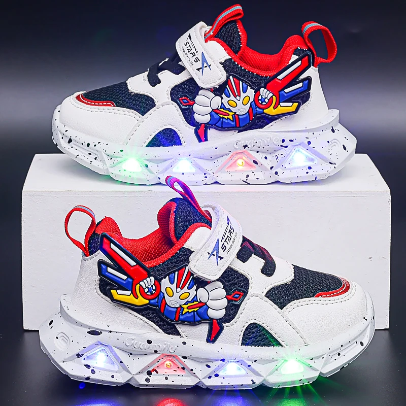 带灯男童鞋子春秋新款儿童网面透气运动鞋2-9岁6宝宝奥特曼发光鞋