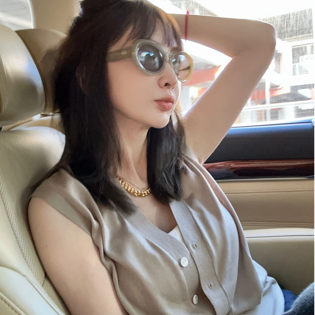 Noble.L 时尚卡其灰针织马夹背心夏季轻薄百搭显瘦显白上衣薄款