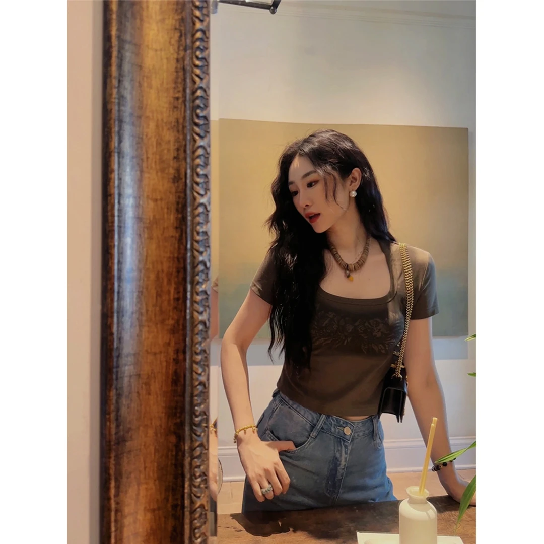 三吉黑花【漫步】夏季新款修身款异性领短袖女减龄小T组合洋气