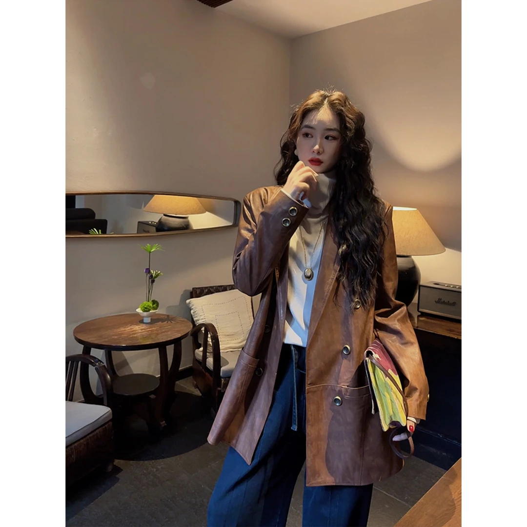 三吉黑花 【曼城旧事】2024秋日复古翻领皮衣外套女高级感小个子