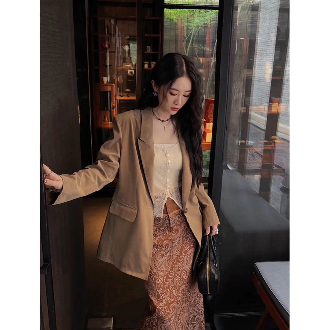 【云C专属】三吉黑花 【空野】2024新款女秋季廓形翻领毛边西装外套