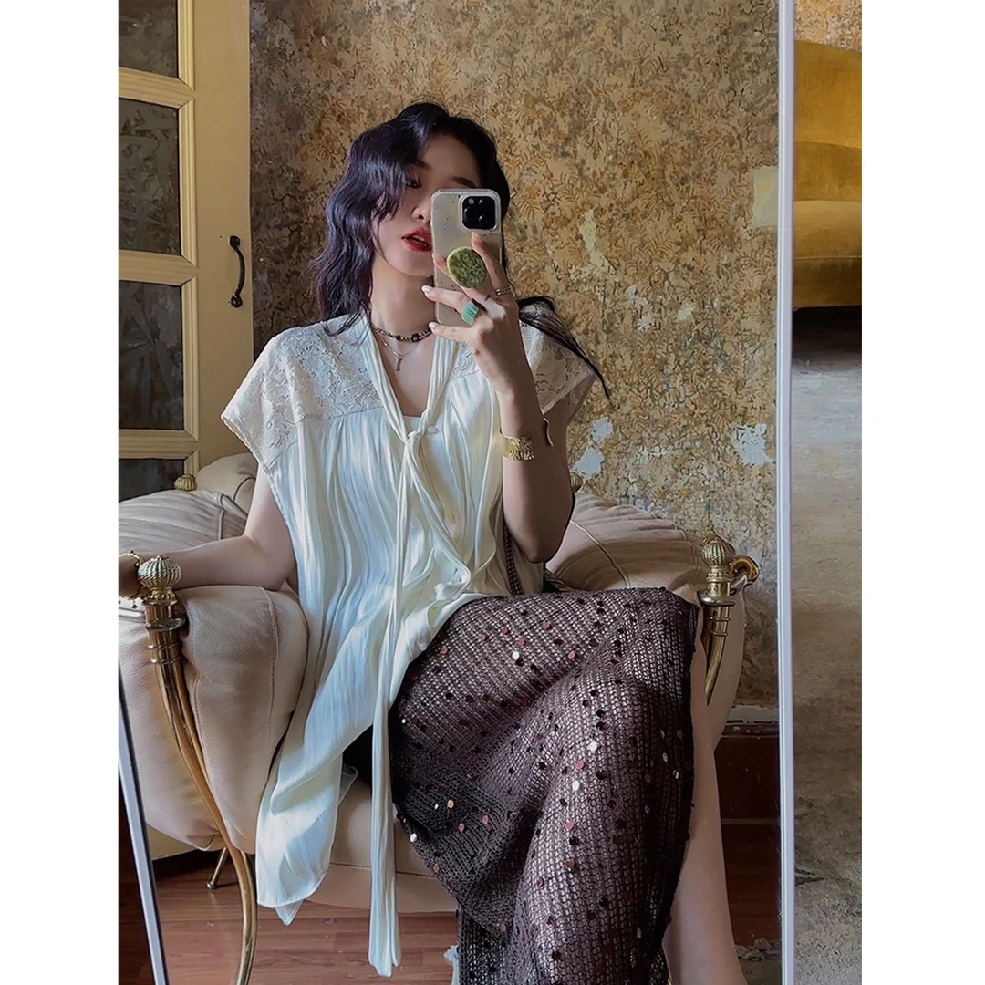 三吉黑花 【半枕花】早秋新款简约舒适飘带无袖上衣女通勤穿的