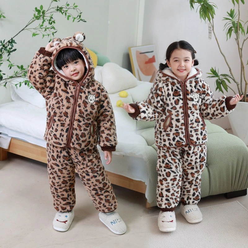 鱼飞云游冬男童小豹子加厚家居服珊瑚绒加厚女宝宝羊羔绒睡衣外穿