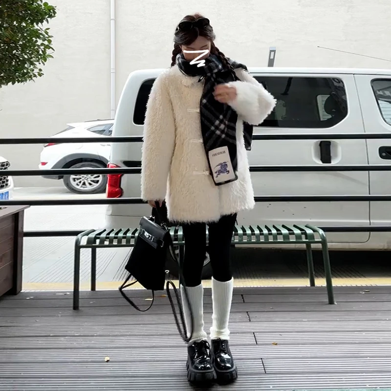 7221深秋初春白色仿羊羔毛绒外套女早春季新款小个子香风加厚上衣