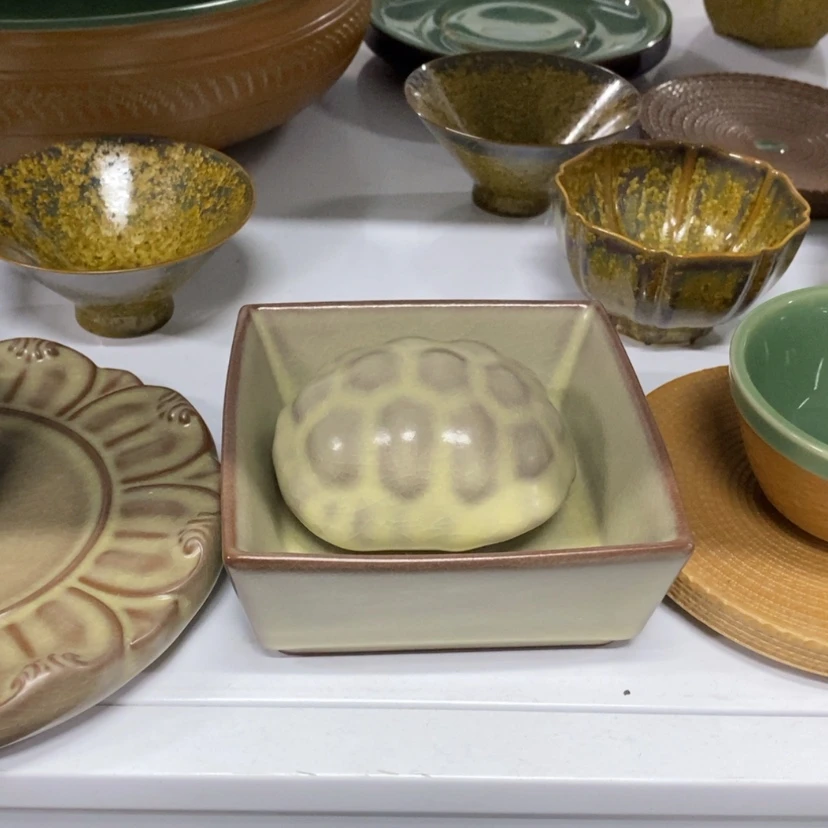 【闪购商品】陶瓷瓷片风**里