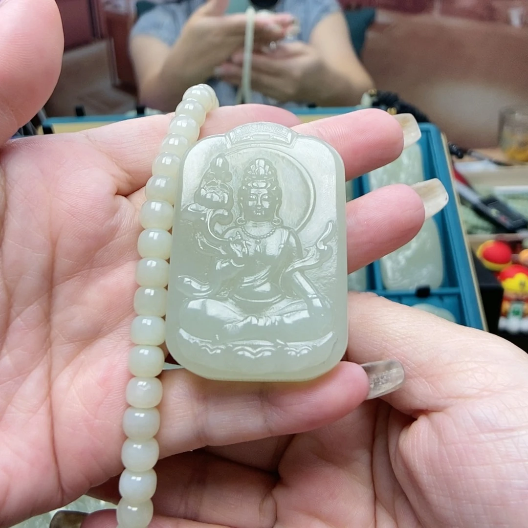 和田玉颈饰未镶嵌逆**浪