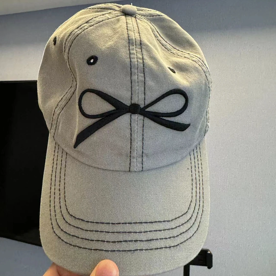 饭饭家 双色字母蝴蝶结元素运动时尚百搭棒球帽