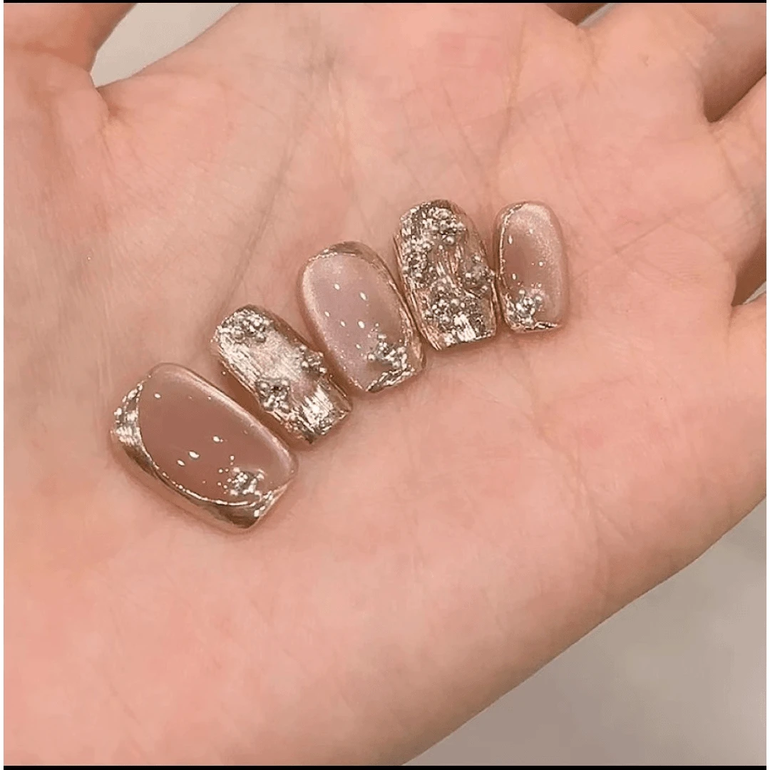 布契拉提穿戴甲爆款粉色猫眼纯手工ins光疗美甲短款美甲成品时尚