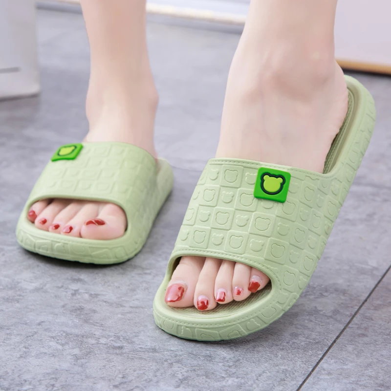 2025新款拖鞋女夏季家用防滑软底浴室洗澡厚底居家居女士拖鞋外出