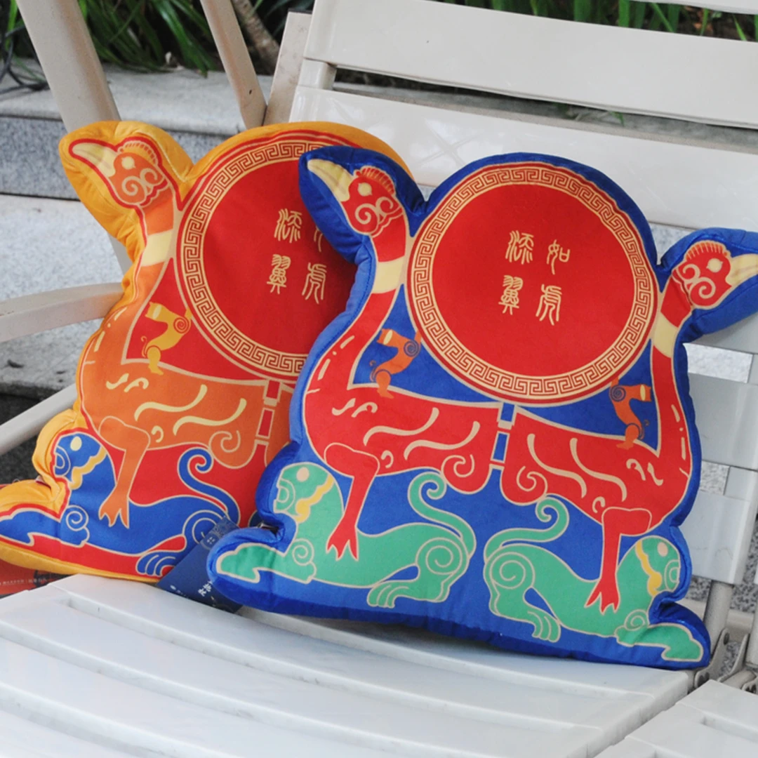 湖北省博物馆虎座鸟架鼓抱枕靠枕大号中国风节日文创礼物