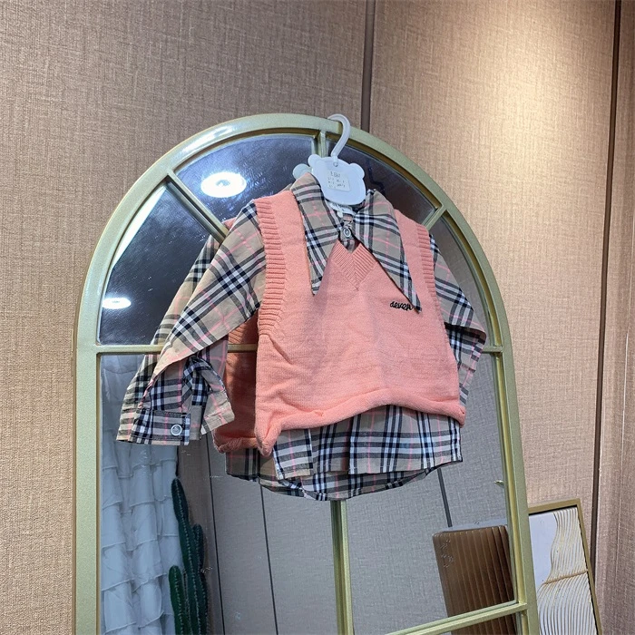 EE637    宝宝格子娃娃领上衣桔色马甲两件套