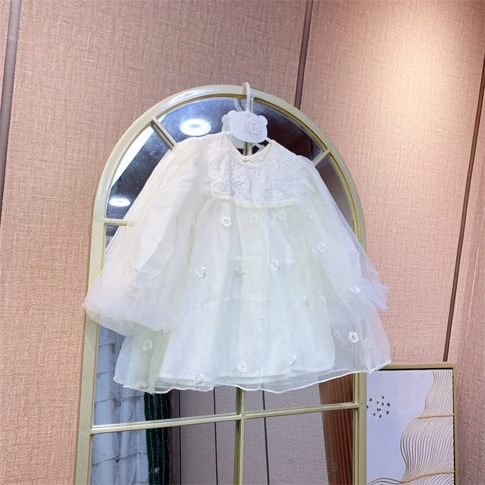 EL415  宝宝白色纱纱长袖连衣裙