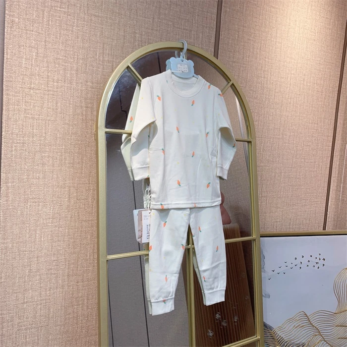 AM157   宝宝白色厚秋衣上衣裤子套装