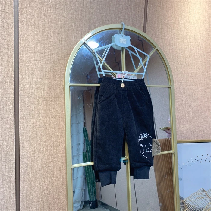 AA200    宝宝黑色厚裤子  厚棉