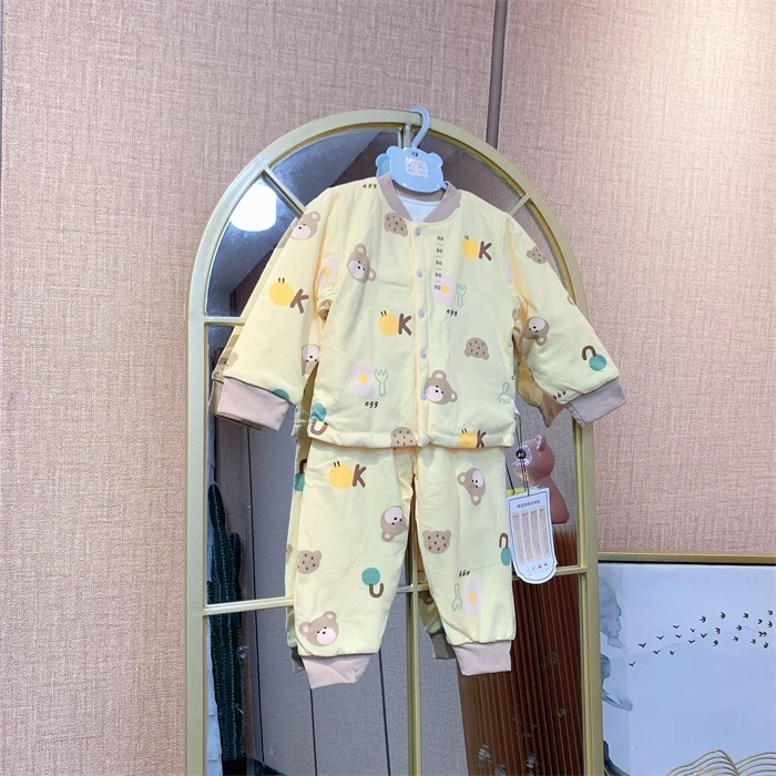 AC017   宝宝黄色拼接棉花套装