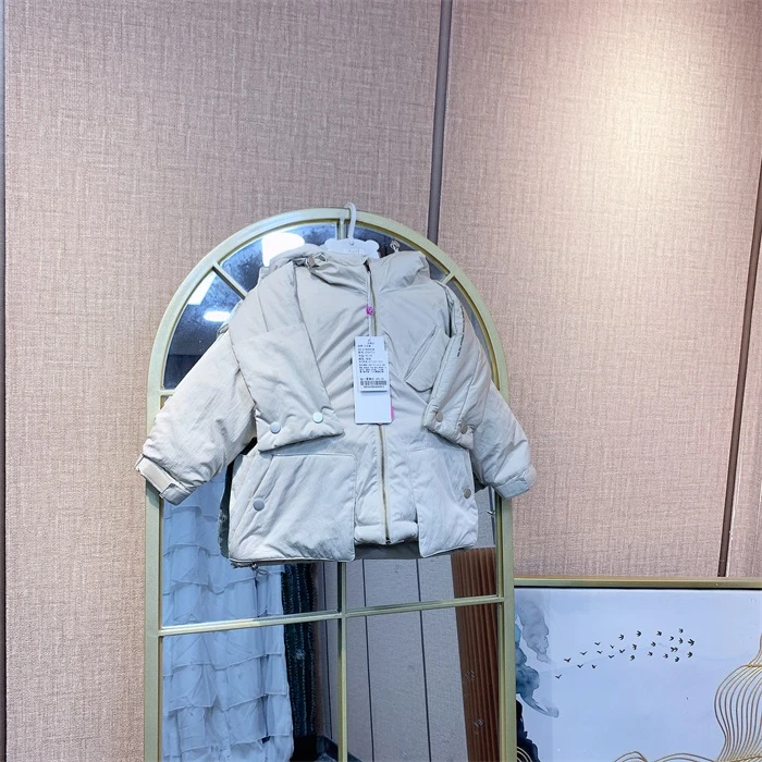 A1029   宝宝米色夹棉厚外套