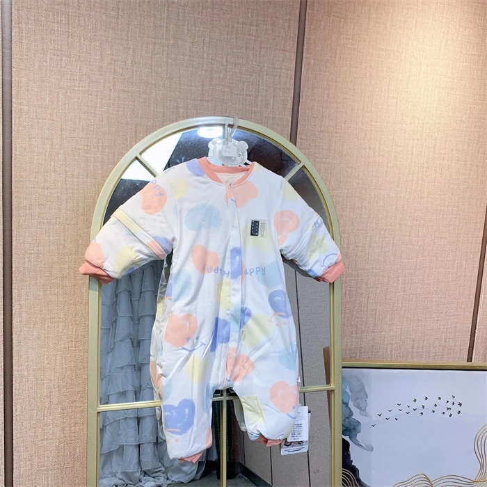 U1021  宝宝白色拼接豆豆绒夹棉分腿睡袋