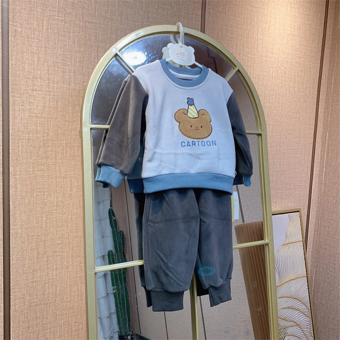 EE608   宝宝米色拼接深灰色加绒卫衣套装