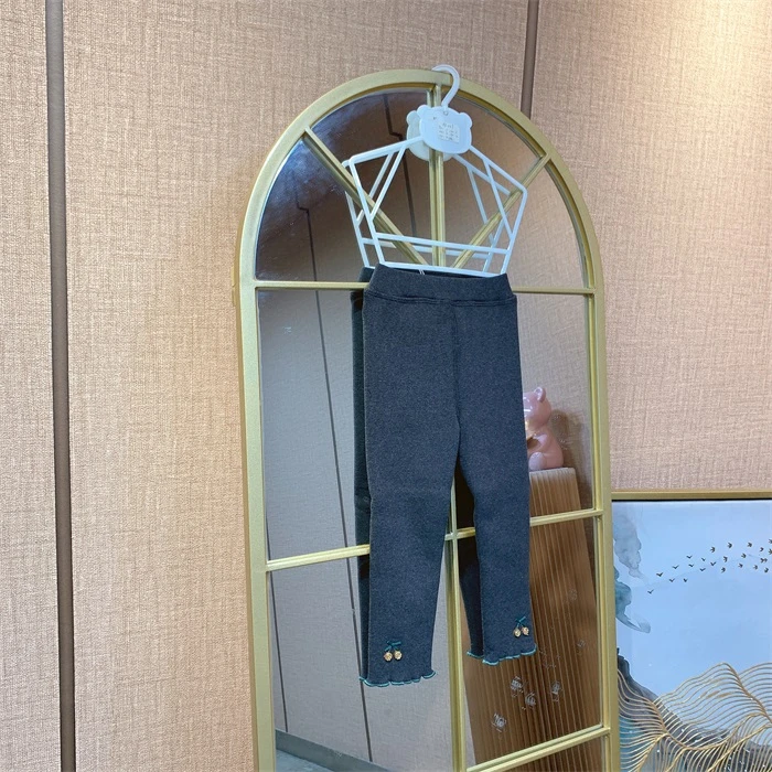 AF049   宝宝深灰色加绒打底裤子