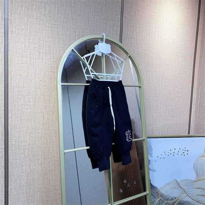 X363   宝宝黑色加绒厚裤子