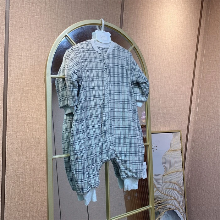 SD117  宝宝格子棉花夹棉分腿睡袋