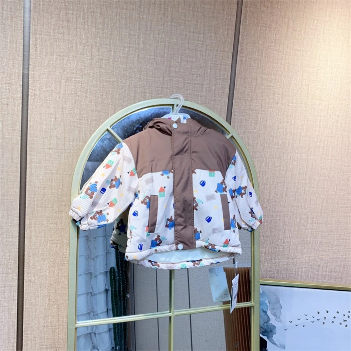 R3142   宝宝咖色拼接加绒厚外套