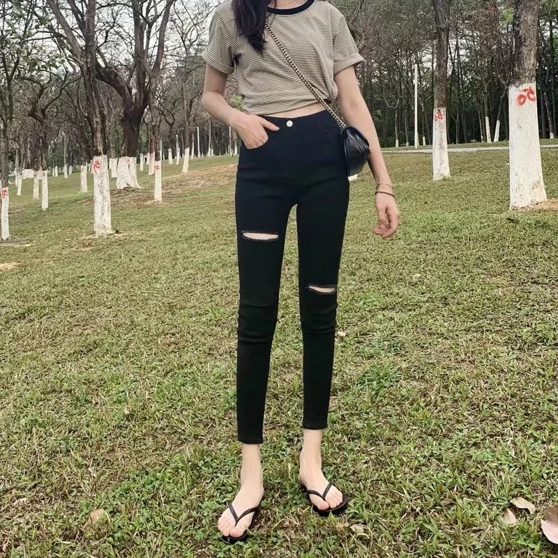 大码女装夏季薄款破洞八分休闲裤子胖妹妹修身显瘦显高小脚裤外穿
