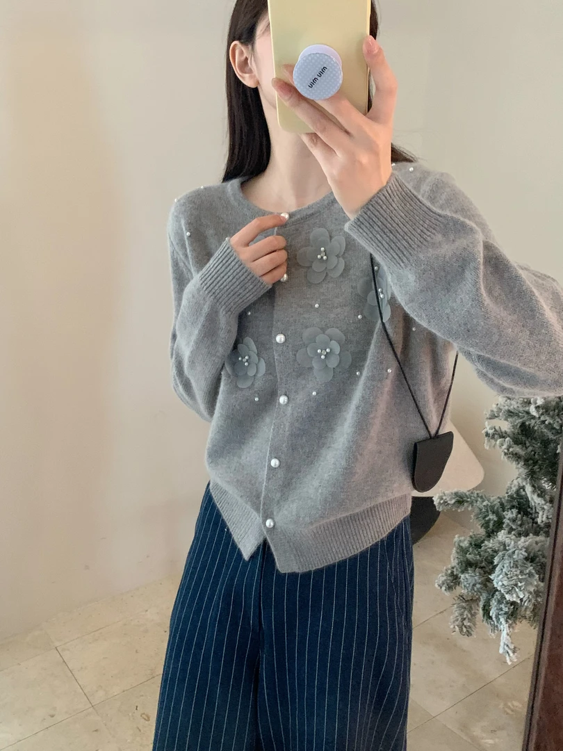 【素简.960108】秋冬新款线条花朵开衫红人上新显瘦针织衫