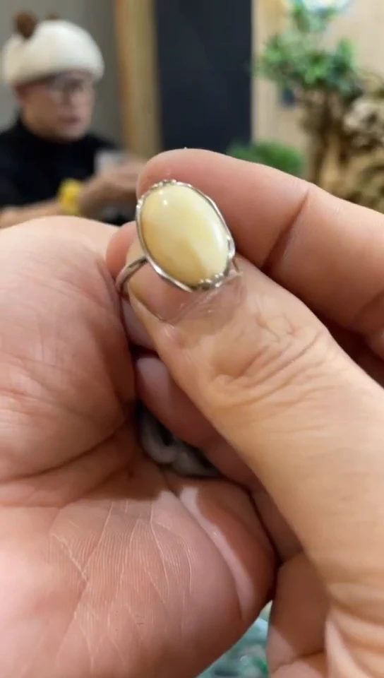 【闪购商品】蜜蜡戒指银S925镶嵌戒指