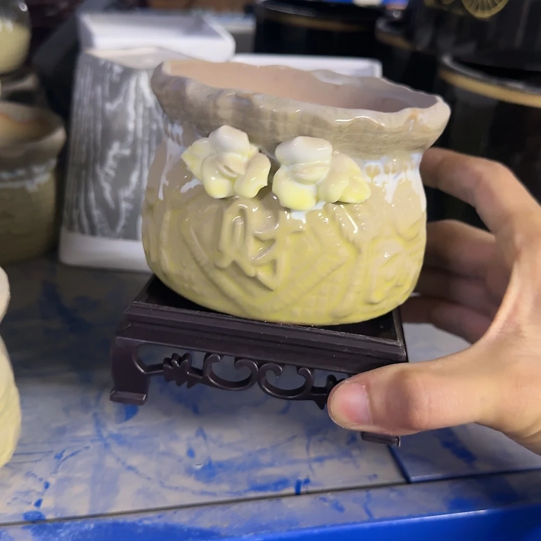 红陶20CM（含）-50CM（不含）送托盘4043