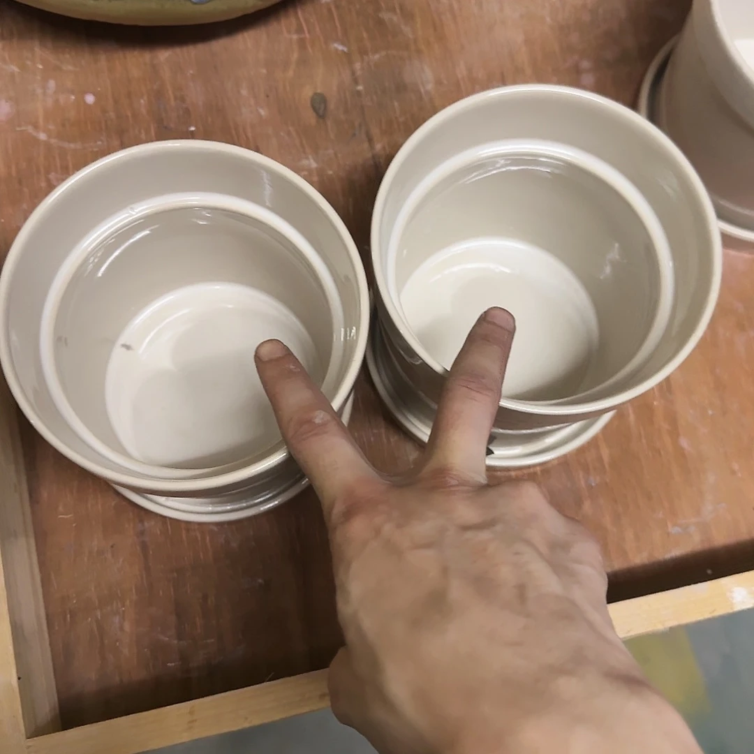 红陶20CM以下2个无孔