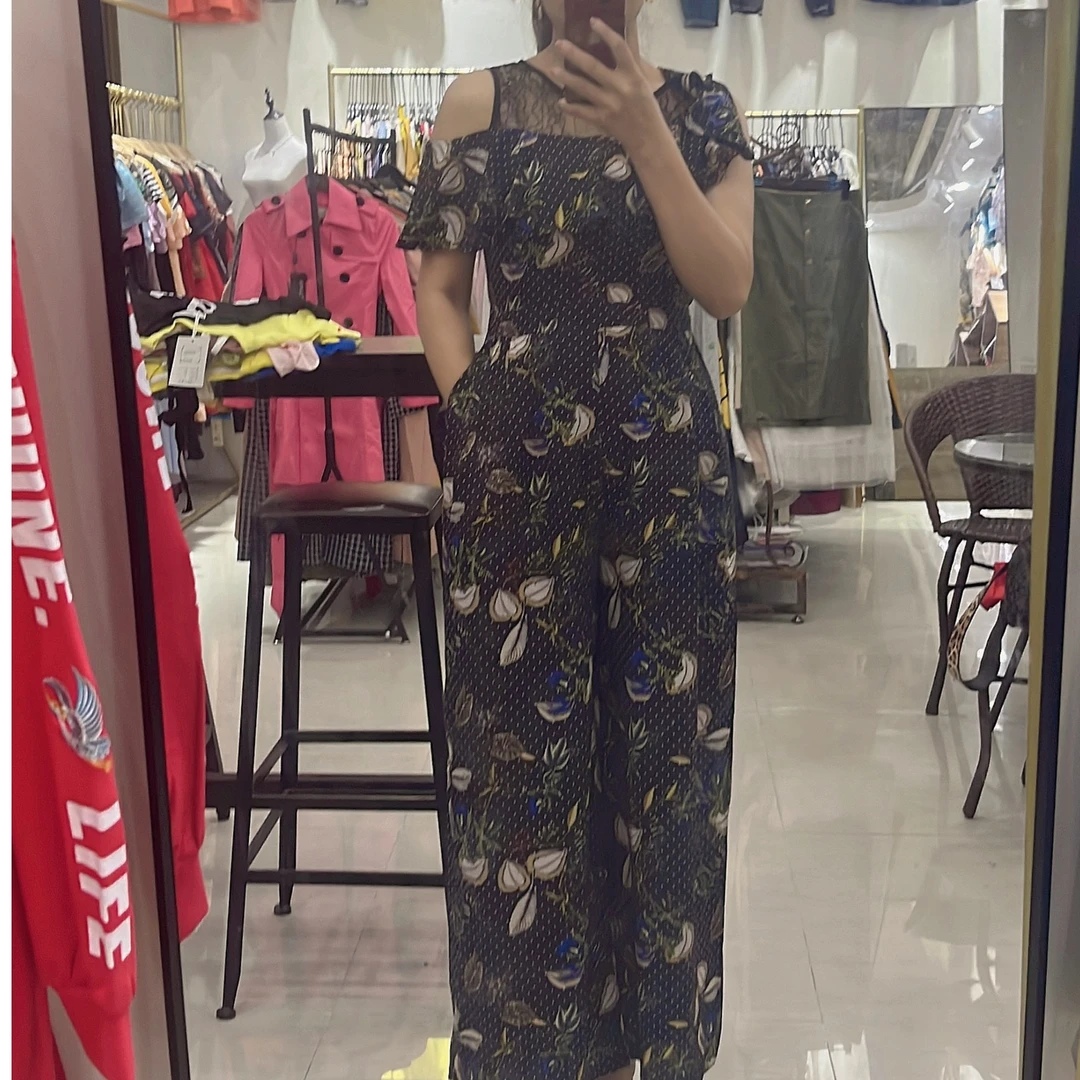 气质时尚休闲连衣裙