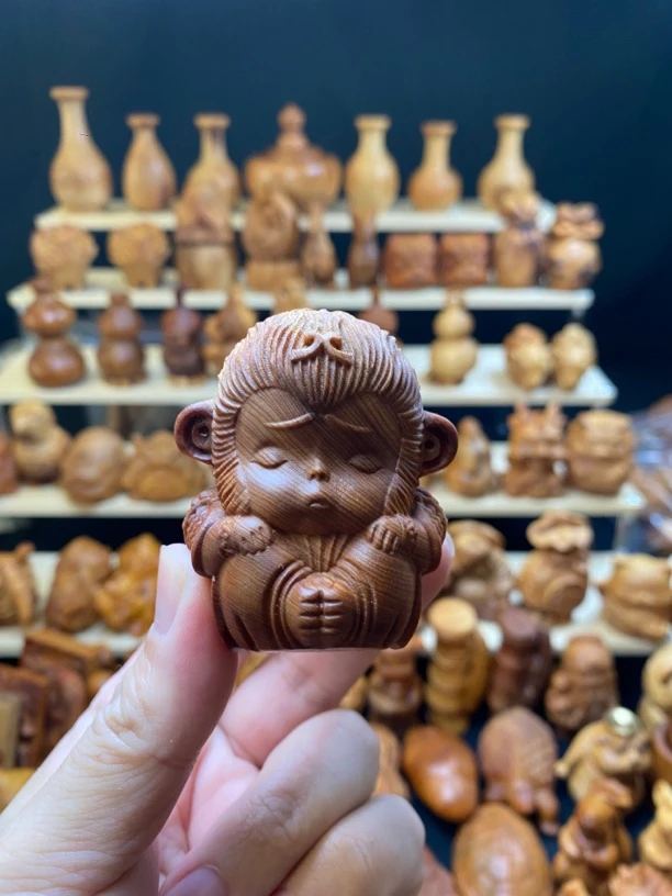 崖柏木雕嘟嘟猴 小悟空 一物一拍