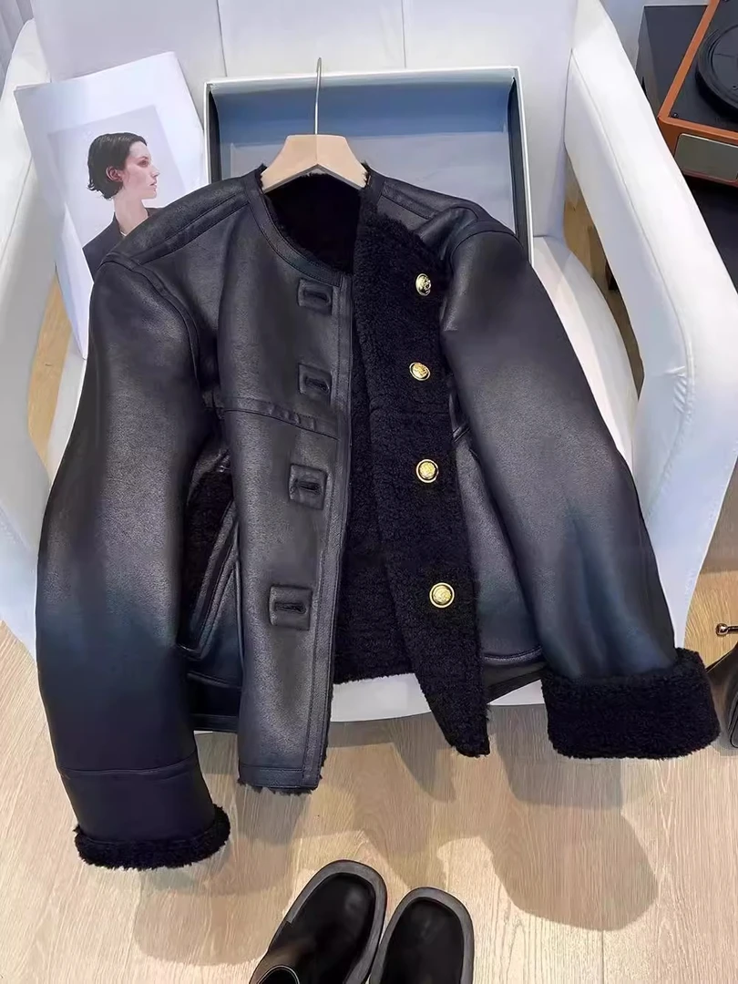 黑色皮毛一体外套女加厚保暖轻奢百搭高级感2024冬季毛领机车服女