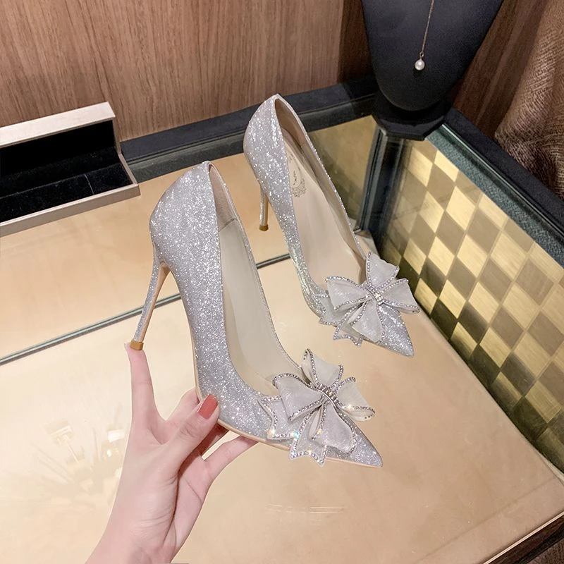 生日礼物女2023春秋新款银色婚鞋水钻蝴蝶结尖头高跟鞋女单鞋