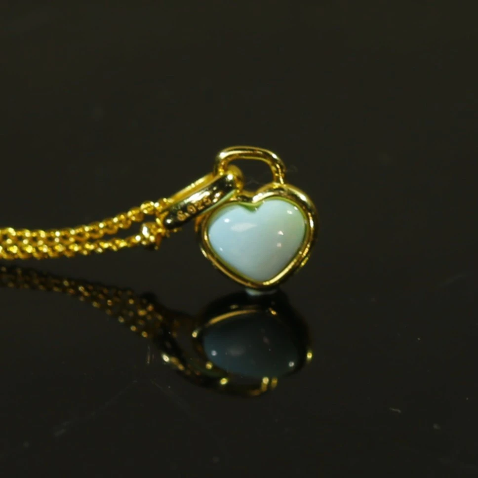 湖北天然原矿绿松石精致简约时尚气质百搭心形坠链s 925银镶吊坠