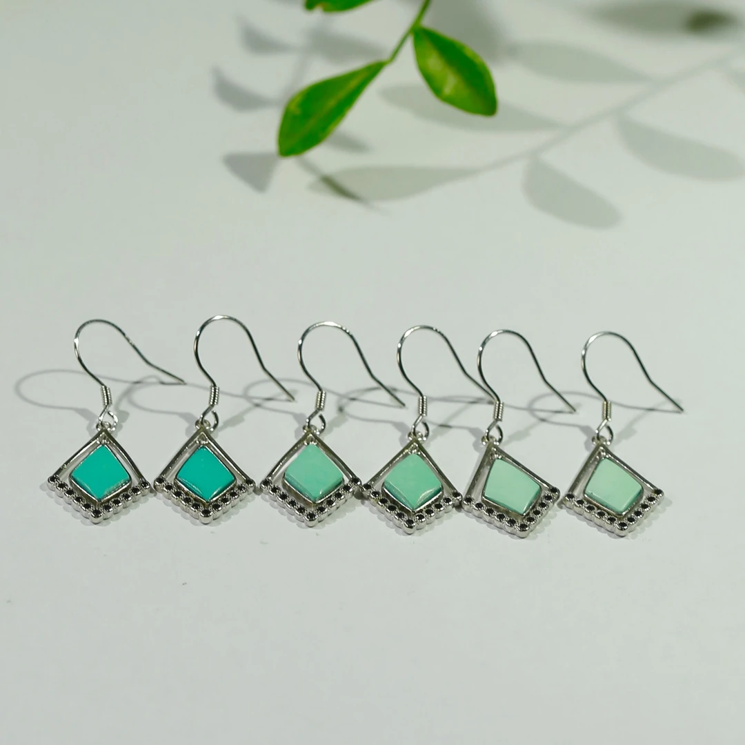 天然原矿绿松石耳饰时尚个性百搭几何款耳钩多色多样性发货一件