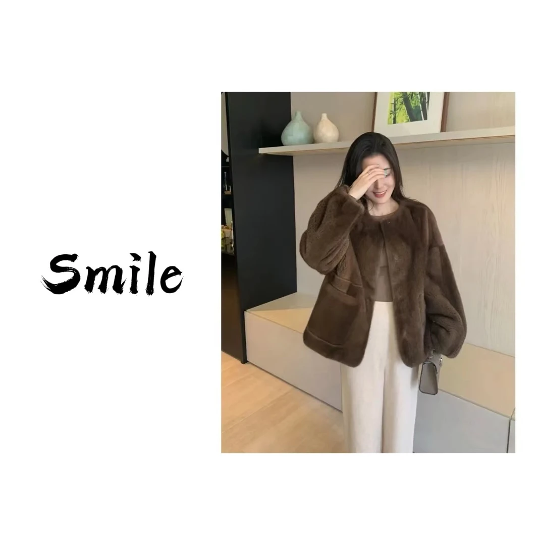 P-001女士设计短外套气质轻奢秋冬