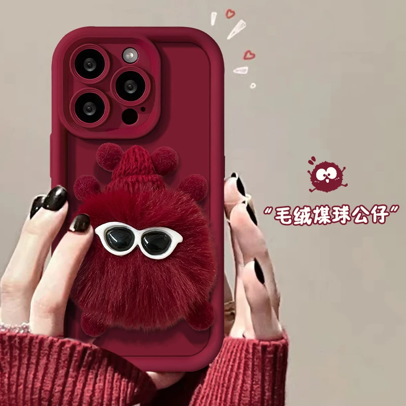 毛绒煤球挂绳适用于苹果15华为vivo小米网红爆款2024女手机壳