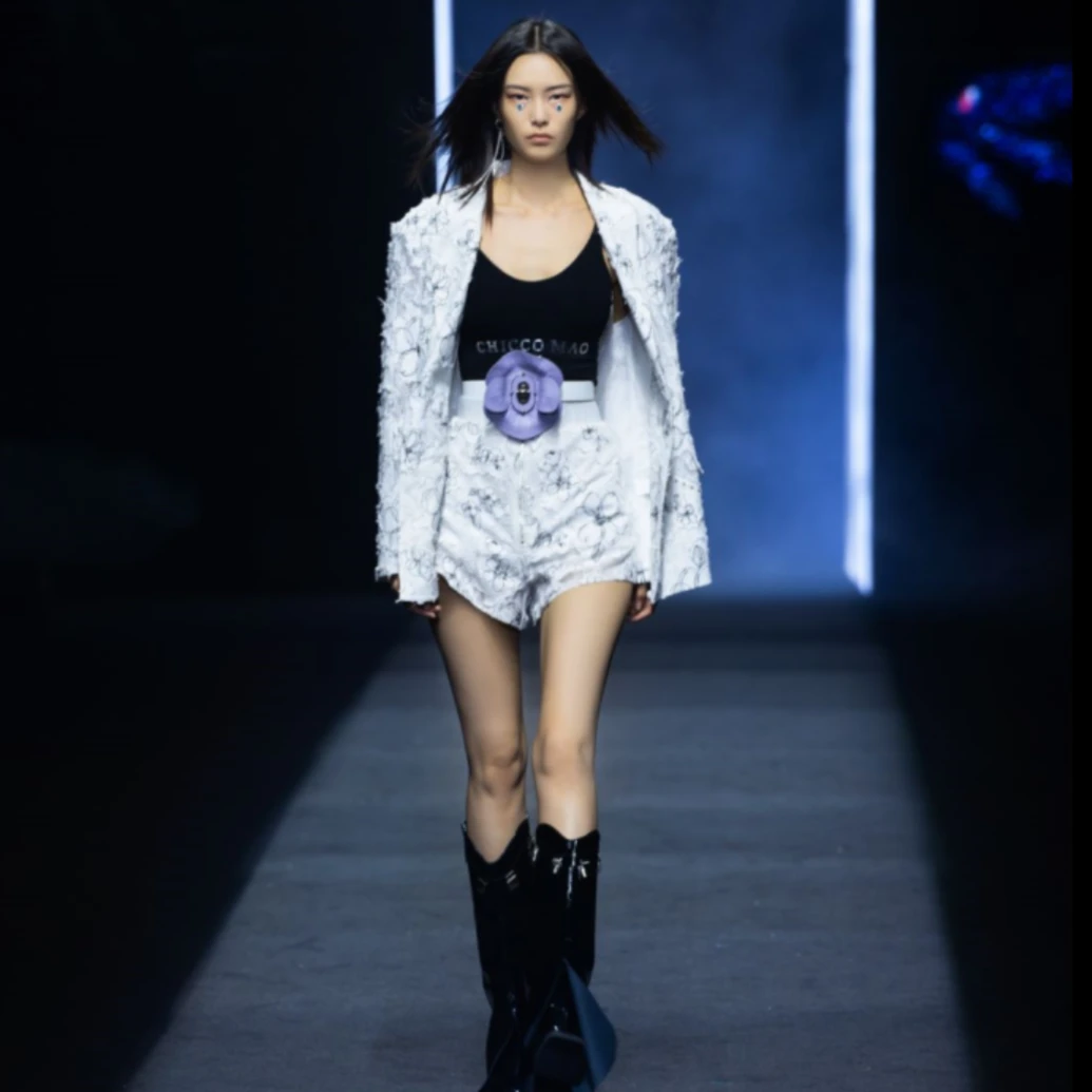 CHICCO MAO【官方正品】C231-1485-108激光烧花拼接蕾丝休闲短裤