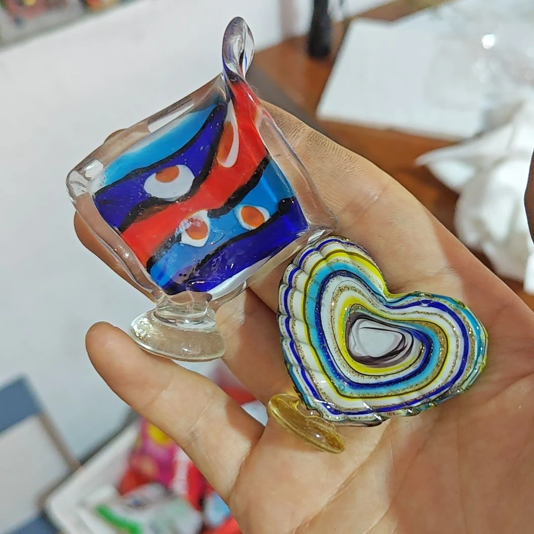 琉璃手工艺品k****?标志