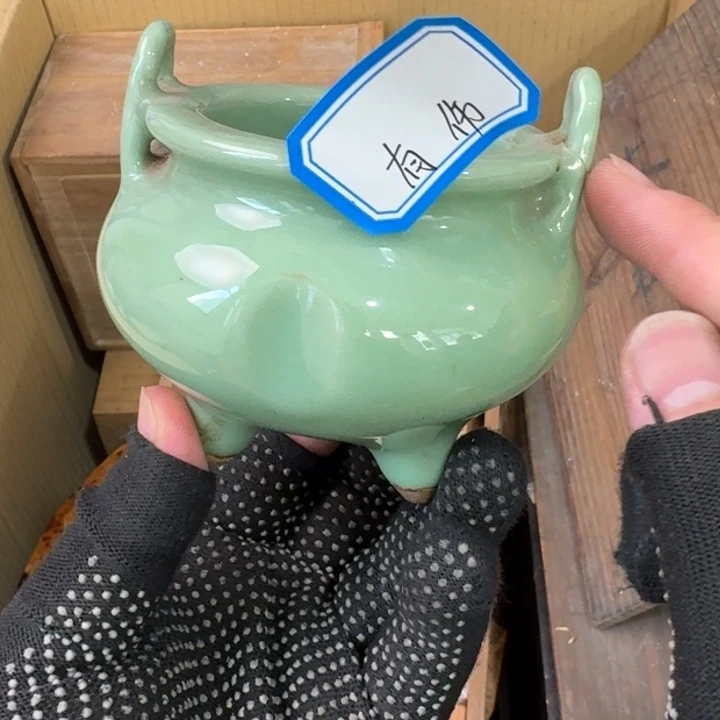 紫砂茶杯现代工艺美术作品