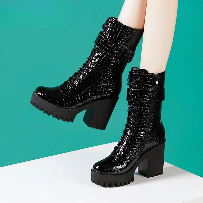 厚底加绒马丁靴漆皮系带圆头中筒靴秋冬保暖舒适防滑鞋底高跟粗跟