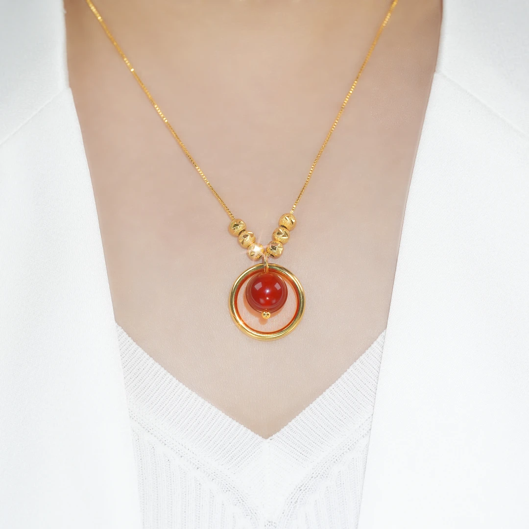 钛钢项链 2024新款平安同心红豆吊坠时尚百搭简约锁骨链气质礼物