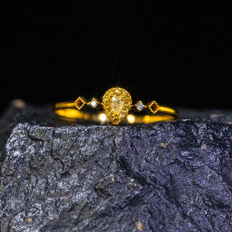 18k金水滴简镶黄钻戒指 8分黄钻戒指女戒