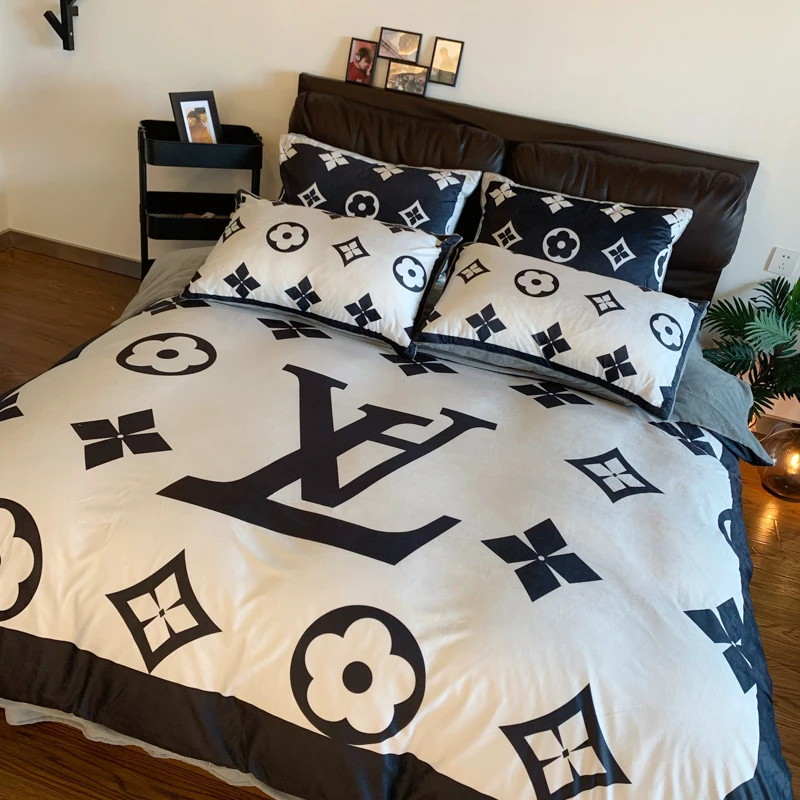 秋冬新款潮牌印花牛奶绒床上用品四件套网红加厚学生宿舍三件套
